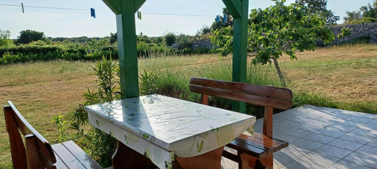 Krcina Holiday Home Cres Eksteriør bilde