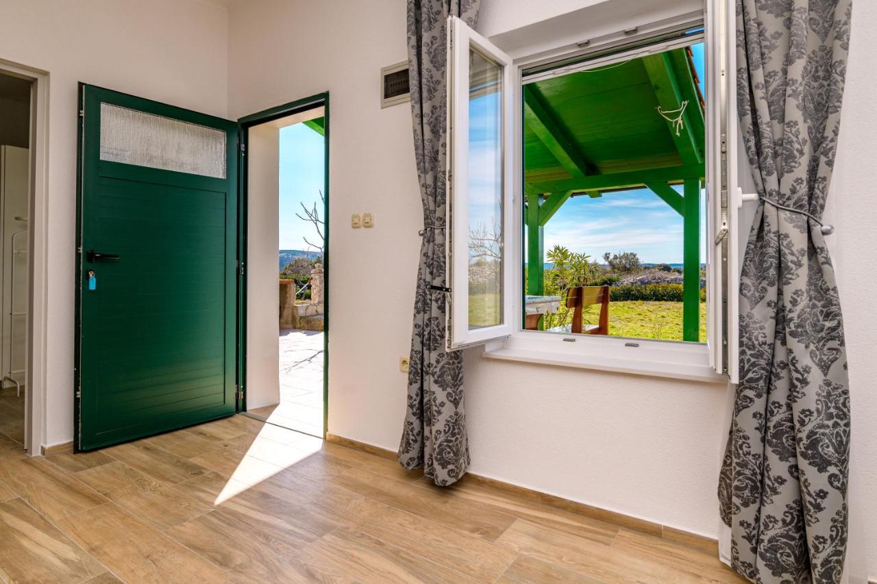 Krcina Holiday Home Cres Eksteriør bilde
