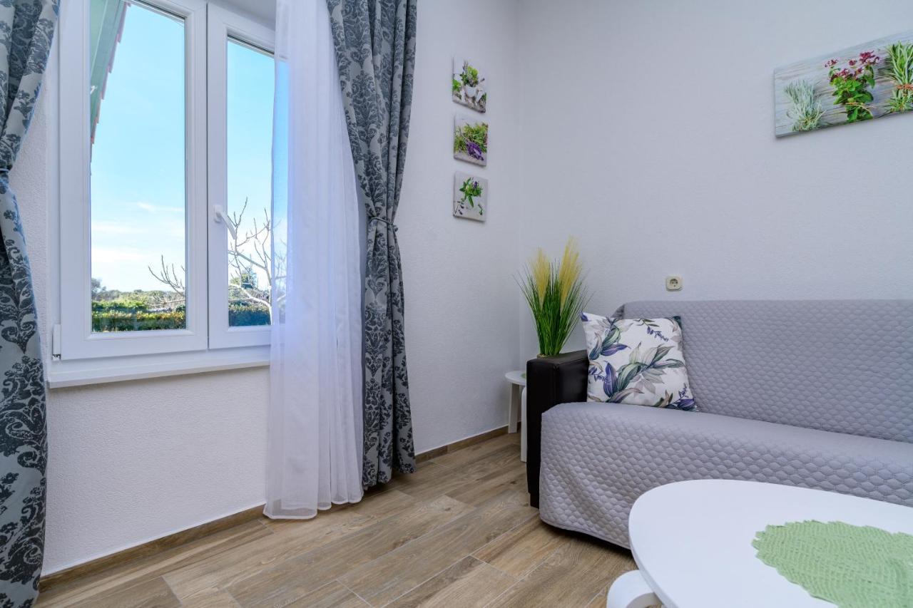 Krcina Holiday Home Cres Eksteriør bilde